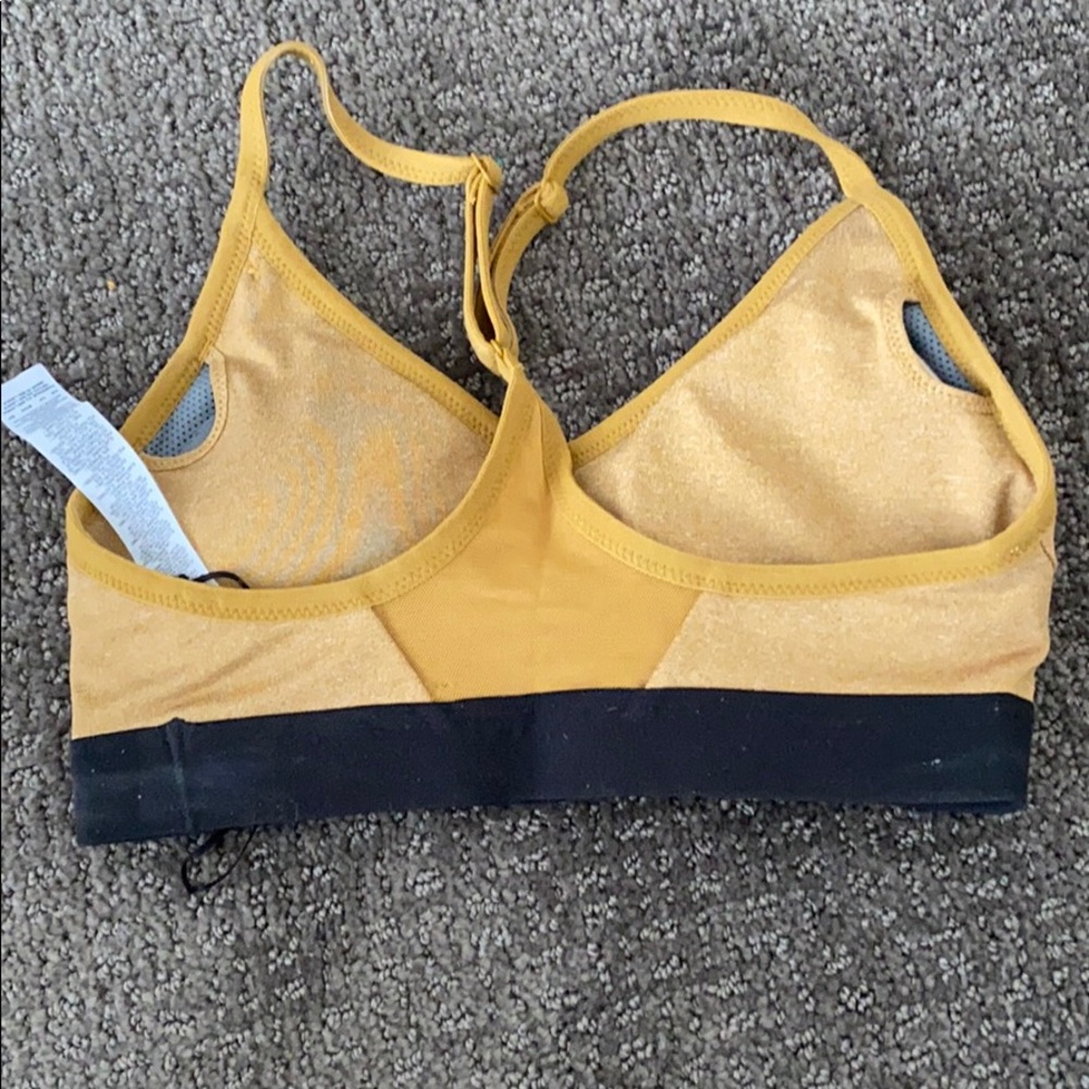 Nike sports bra - Picture 2 of 2